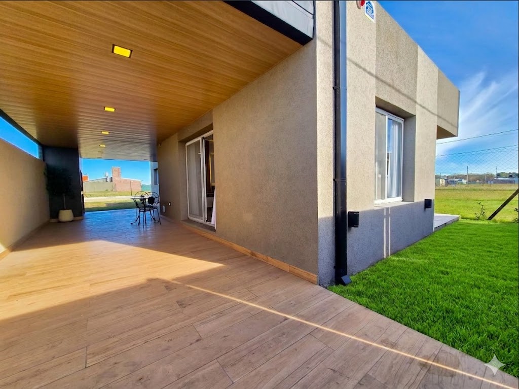 Espectacular casa a estrenar - Imagen 1